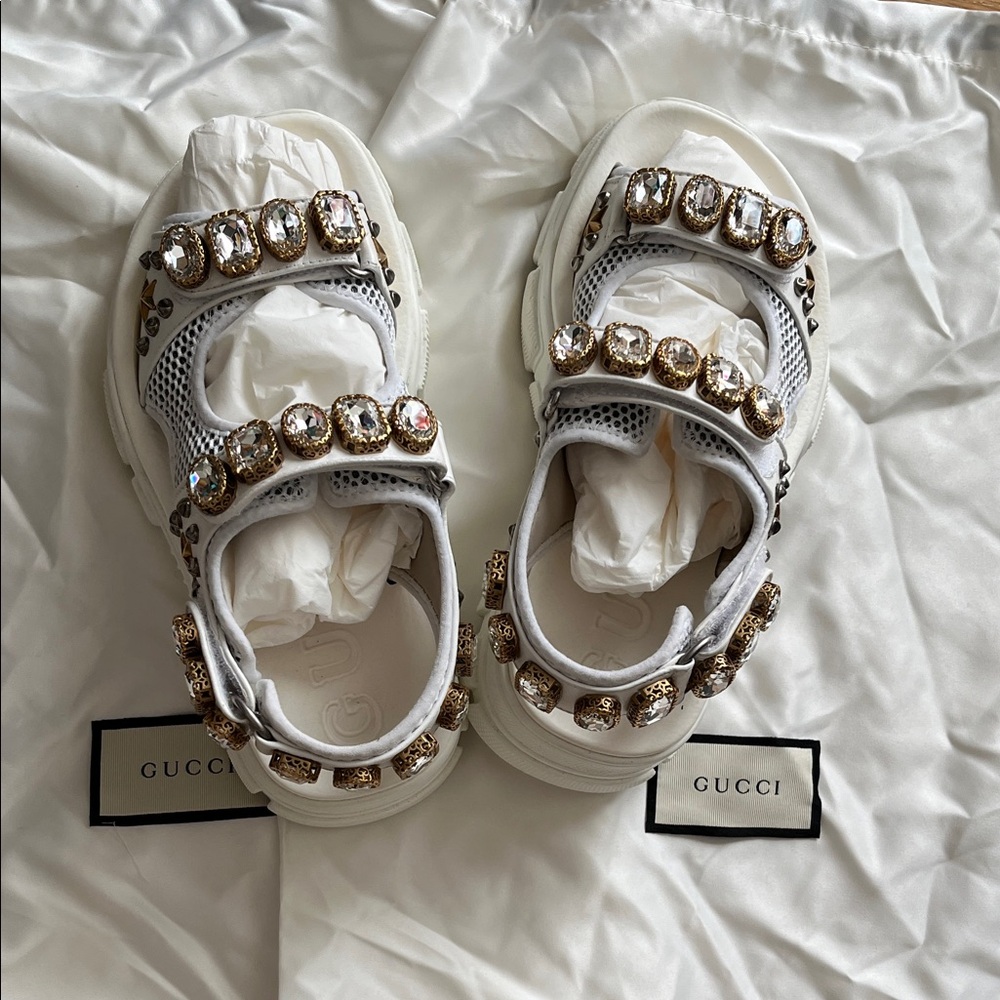 GUCCI Aguru crystal leather sandals sz 36